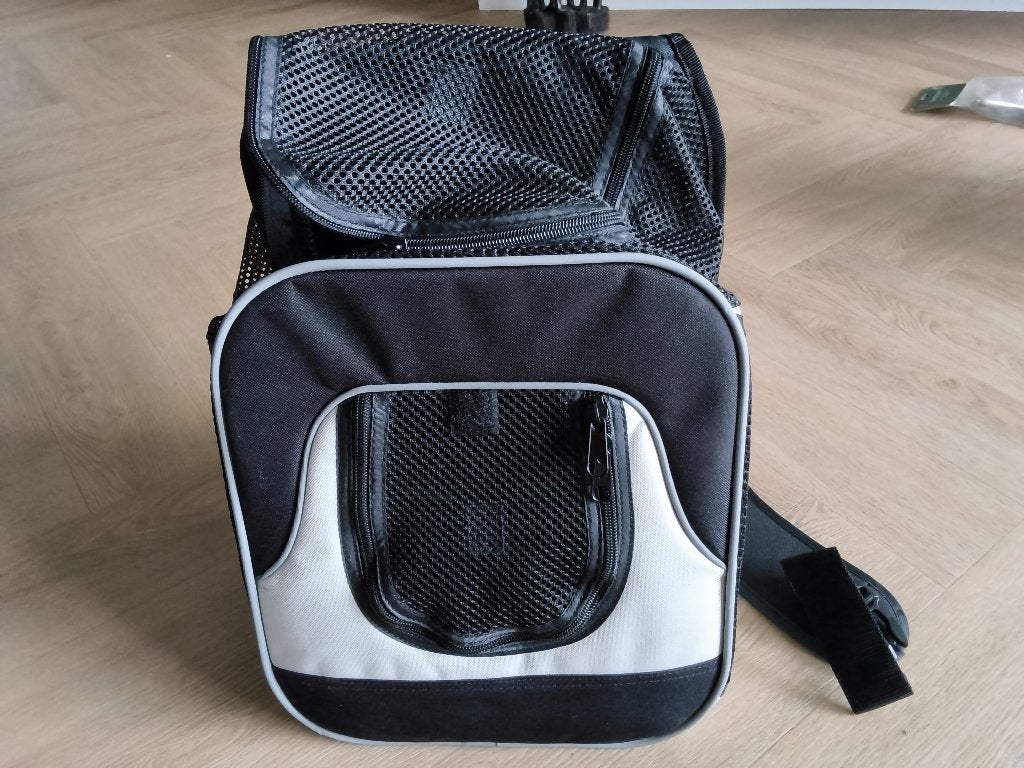 Honden rug-/buiktas, Trixie, Ophalen, Zo goed als nieuw, Draagtas/-zak