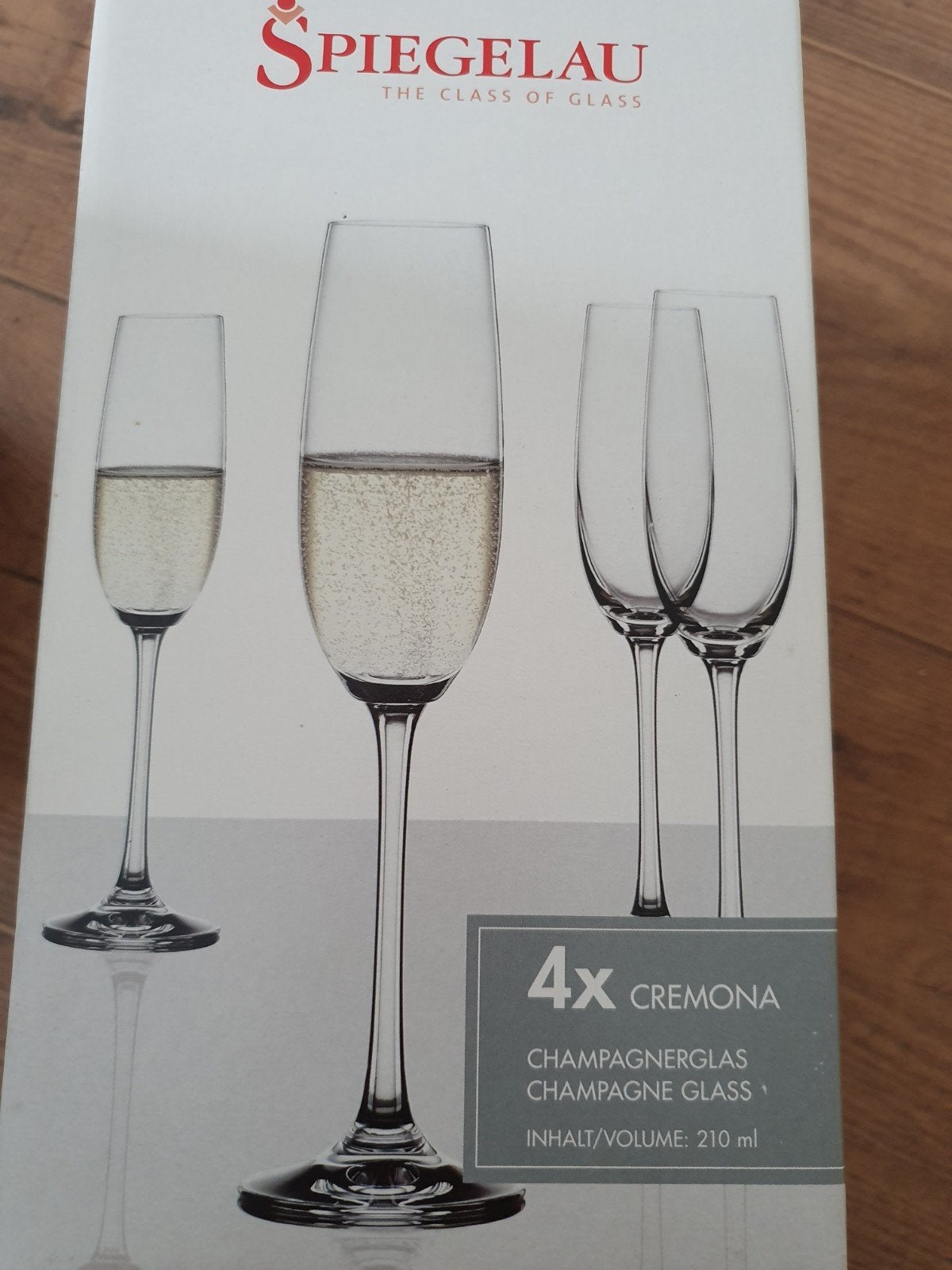 6 kristallen wijn glazen. Nieuw, Verzamelen, Glas en Borrelglaasjes, Ophalen of Verzenden