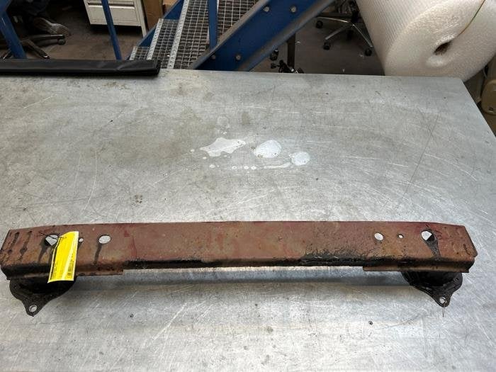 Bumperframe voor van een Toyota Yaris, Gebruikt, -, -, Ophalen of Verzenden