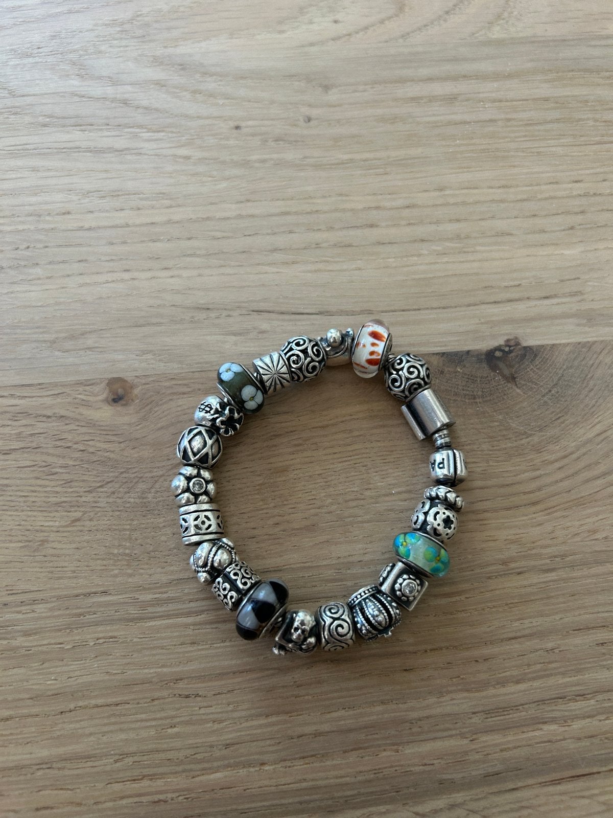 Pandora Armband met 18 bedels en 2 stoppers, Sieraden, Tassen en Uiterlijk, Armbanden, Ophalen, Gebruikt, Zilver, Met bedels of kralen