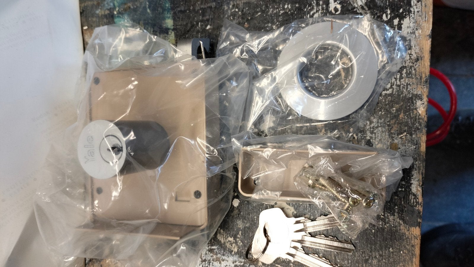 4 stuks Yale Veiligheidsslot - Nieuw in verpakking, Ophalen of Verzenden, Nieuw, Overige materialen, Slot