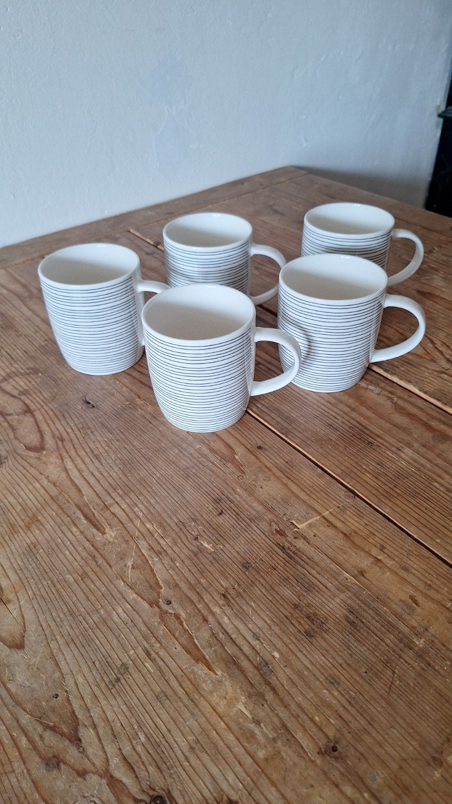 Set van 5 Kasitoo by Xenos mokken, wit met streepjes, Gebruikt, Overige merken, Modern, Porselein