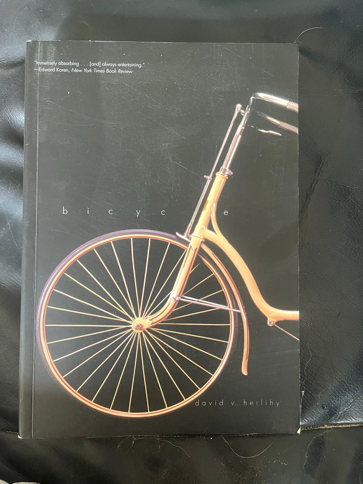 Bicycle: The History by David V. Herlihy - Fietsgeschiedenis, Ophalen of Verzenden, Zo goed als nieuw, Algemeen