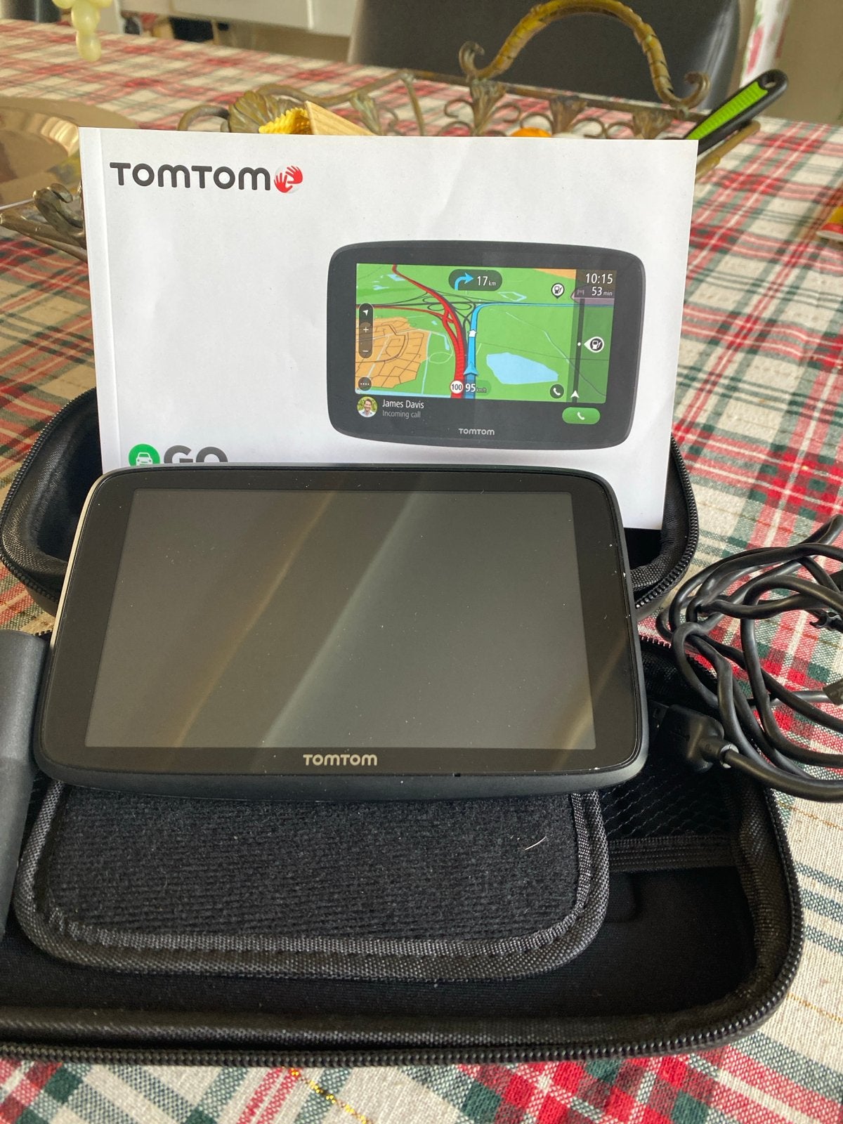 TomTom GO navigatiesysteem met accessoires, Auto diversen, Autonavigatie, Zo goed als nieuw, Ophalen of Verzenden