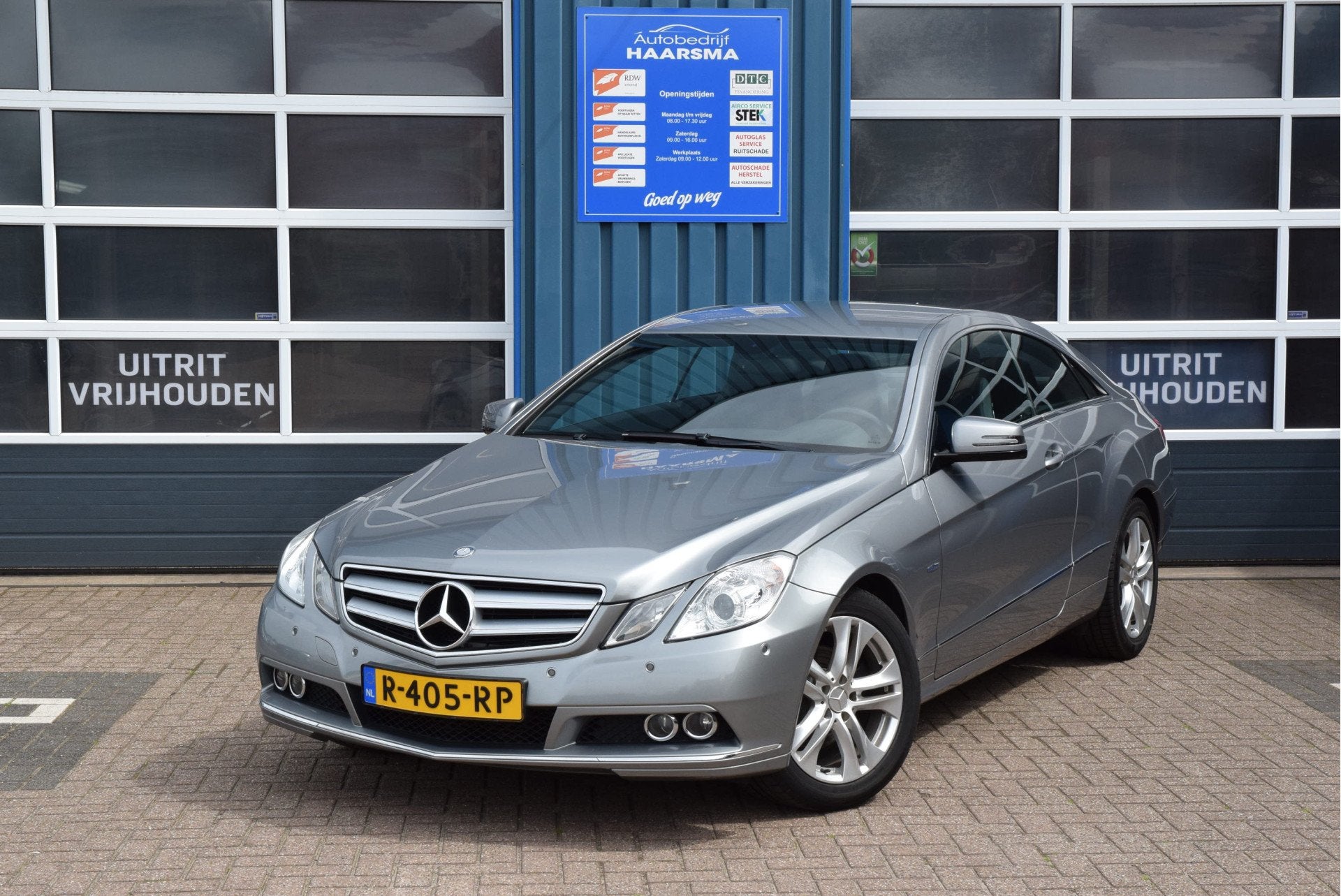 Mercedes-Benz E-Klasse Coupé 250 CGI Elegance Automaat Navi, Auto's, Euro 5, Achterwielaandrijving, Zwart, 4 cilinders