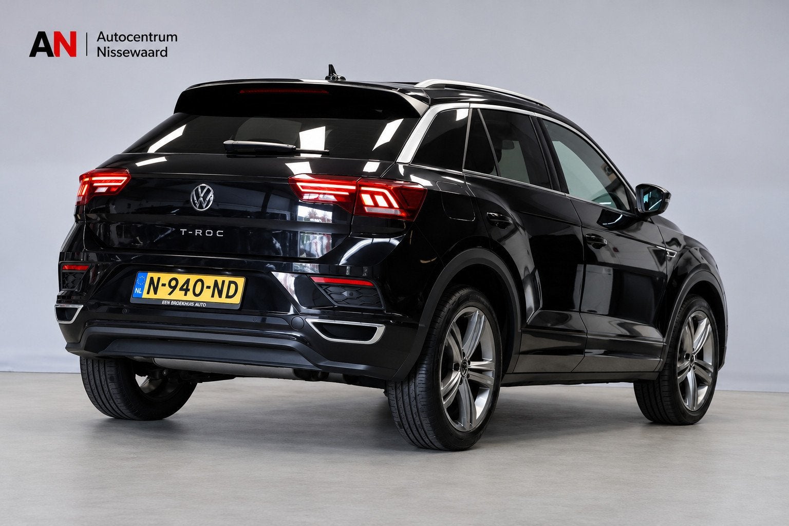 Volkswagen T-Roc 1.5 TSI Sport Business R Line |Virtual|Pano, Auto's, 4 cilinders, 150 pk, Leder en Stof, Bedrijf