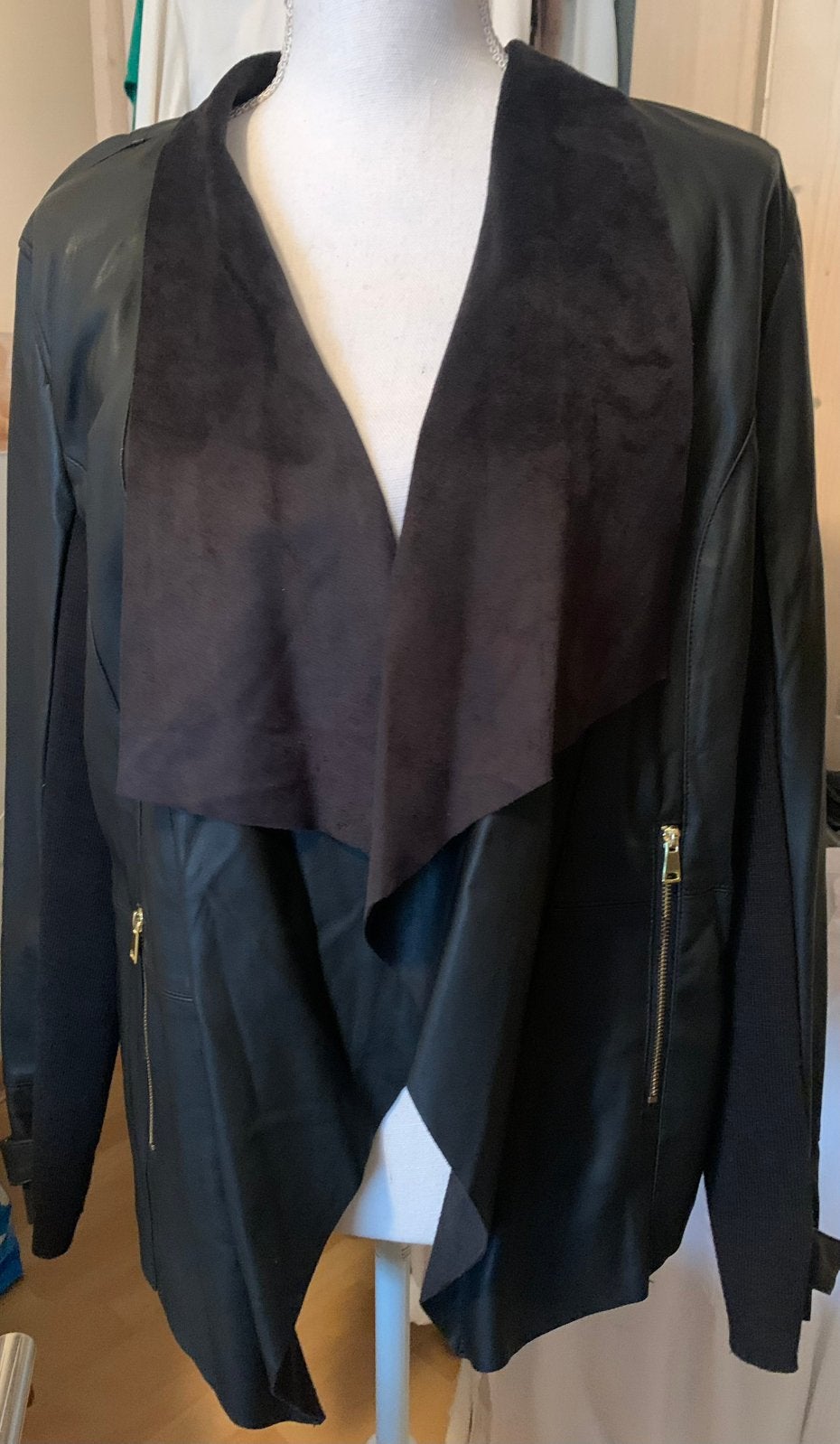 Jas imitatie leer , maat38, kleur zwart, Ophalen, Zo goed als nieuw, Maat 38/40 (M), Zwart