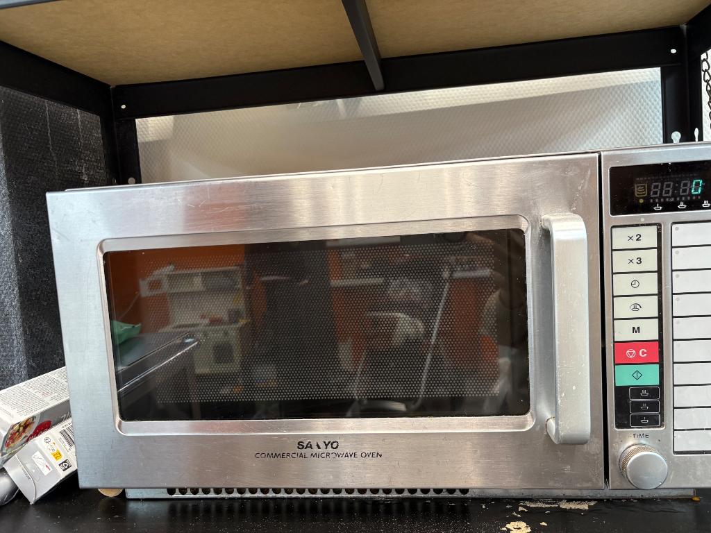 Horeca magnetron 1100 watt, Witgoed en Apparatuur, Magnetrons, Ophalen, Zo goed als nieuw, Vrijstaand