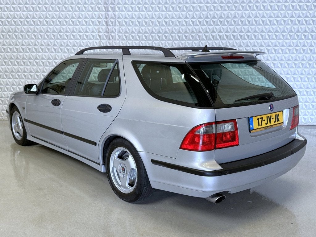 Saab 9-5 Estate 2.3 Turbo Aero AUTOMAAT 184KW / 250PK! (2002, Auto's, Saab, Zwart, 4 cilinders, 2290 cc, Automatische klimaatregeling