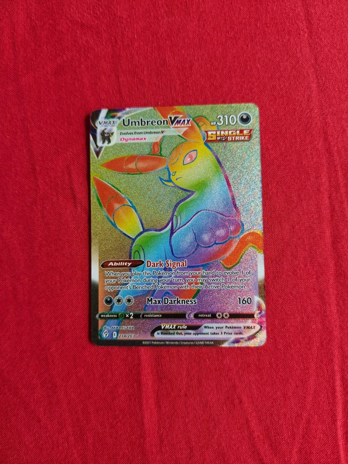 Umbreon VMAX 214/203 Rainbow Secret Rare | Evolving Skies Po, Hobby en Vrije tijd, Ophalen of Verzenden, Zo goed als nieuw, Losse kaart