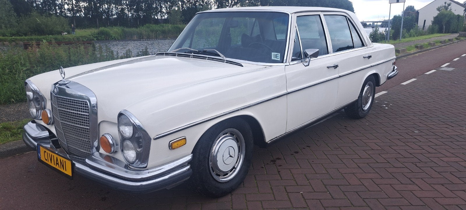 MERCEDES BENZ 280 SE 4.5 V8, foto 2