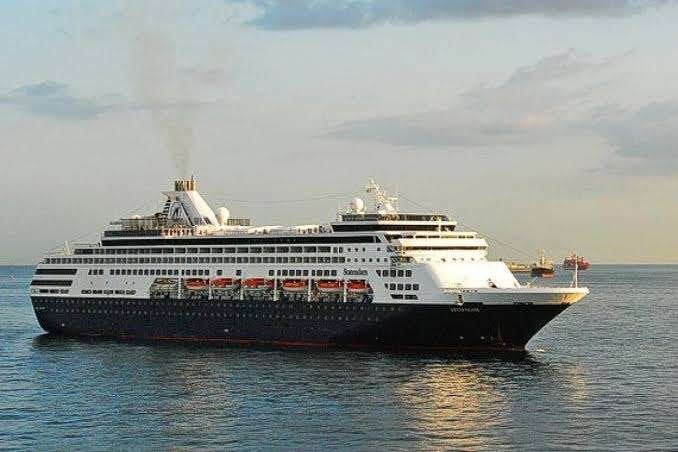 Stel zoekt stel voor cruise naar Noorwegen, Contacten en Berichten