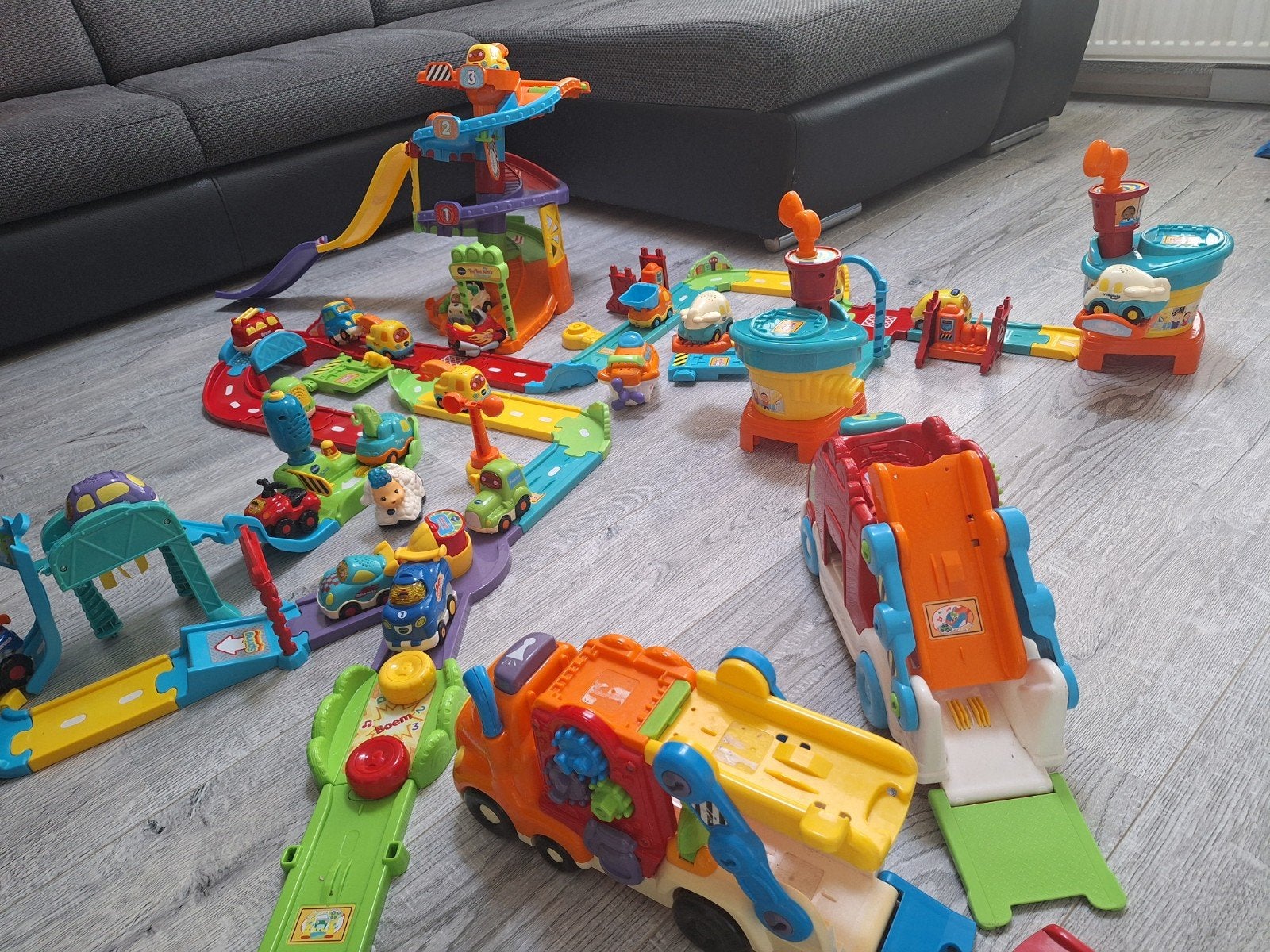 Grote VTech Toet Toet collectie met 25 auto's, Ophalen, Gebruikt