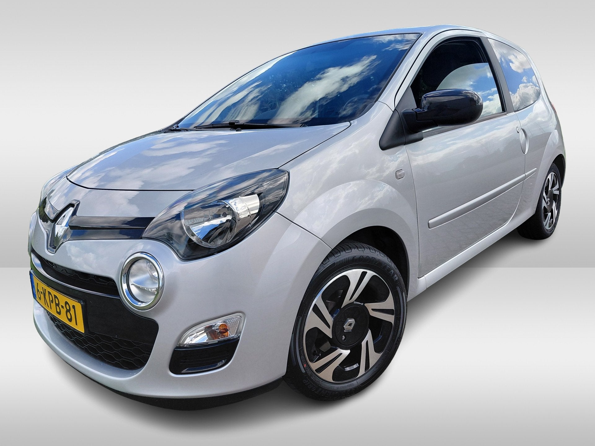 Renault Twingo 1.2 16V Dynamique (bj 2013), Voorwielaandrijving, Gebruikt, 4 cilinders, 4 stoelen
