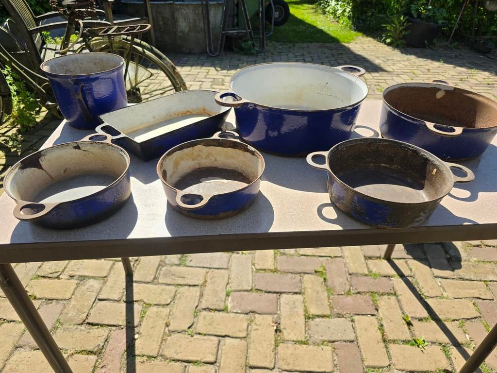 Oude antieke gietijzeren blauwe pannen, Ophalen, Gebruikt, Overige merken