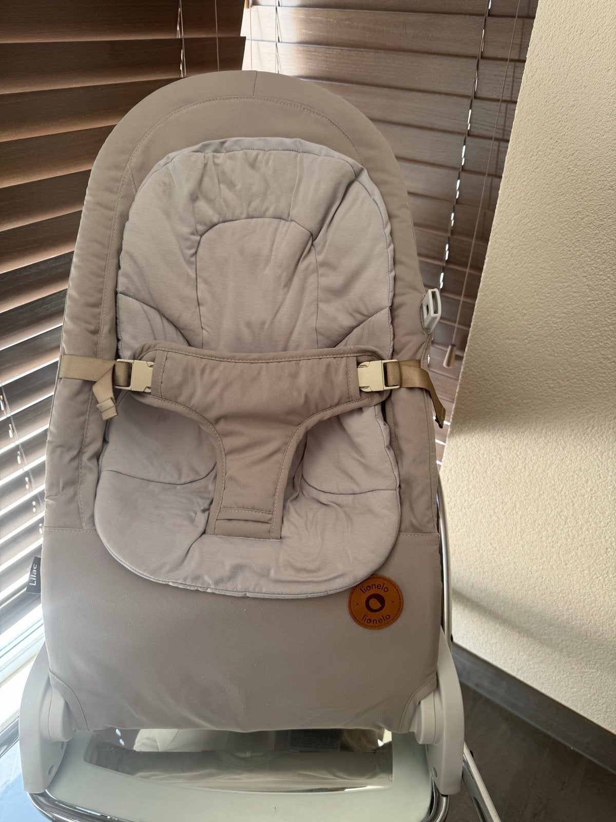 Lionelo Wipstoel June - Comfortabel en Verstelbaar, Kinderen en Baby's, Wipstoeltjes, Wipstoel, Ophalen, Overige merken, Met gordel(s) of riempje(s)