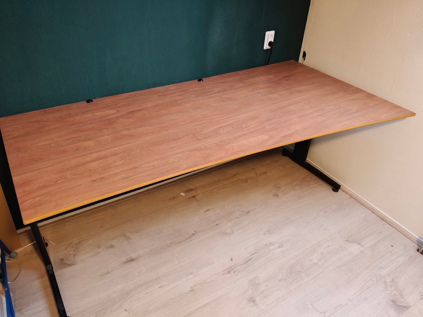 Kembo bureau, Ophalen of Verzenden, Zo goed als nieuw, Natuurlijk, 200 cm
