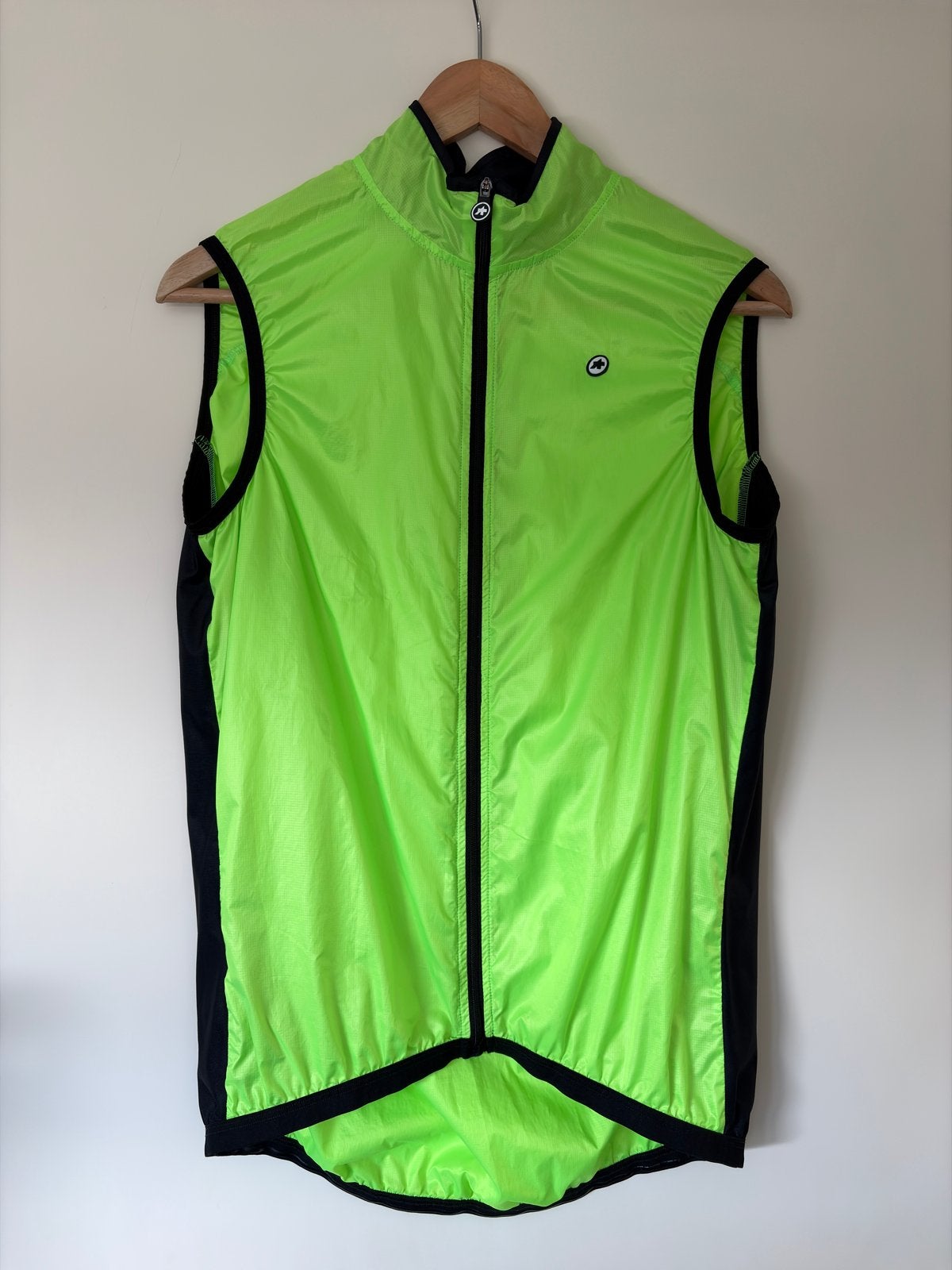 Assos Mille GT windvest maat L ongedragen, Fietsen en Brommers, Fietsaccessoires | Fietskleding, Verzenden, Dames, Nieuw, L