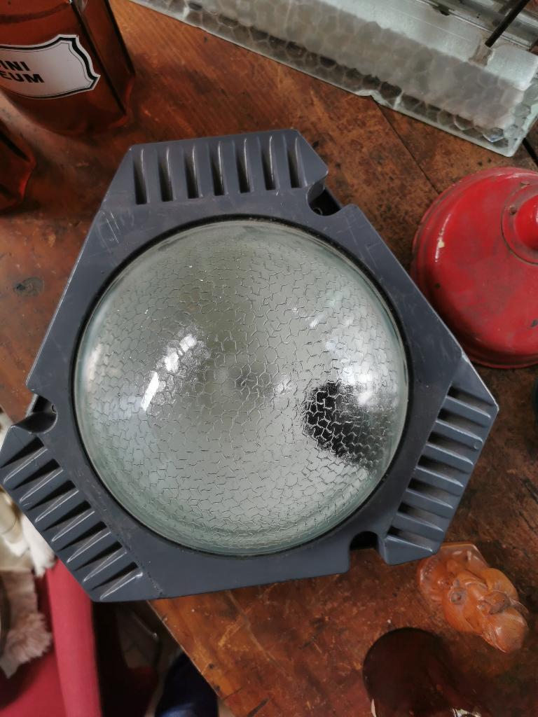 Vintage bunker lamp Vatra, Ophalen of Verzenden, Minder dan 50 cm
