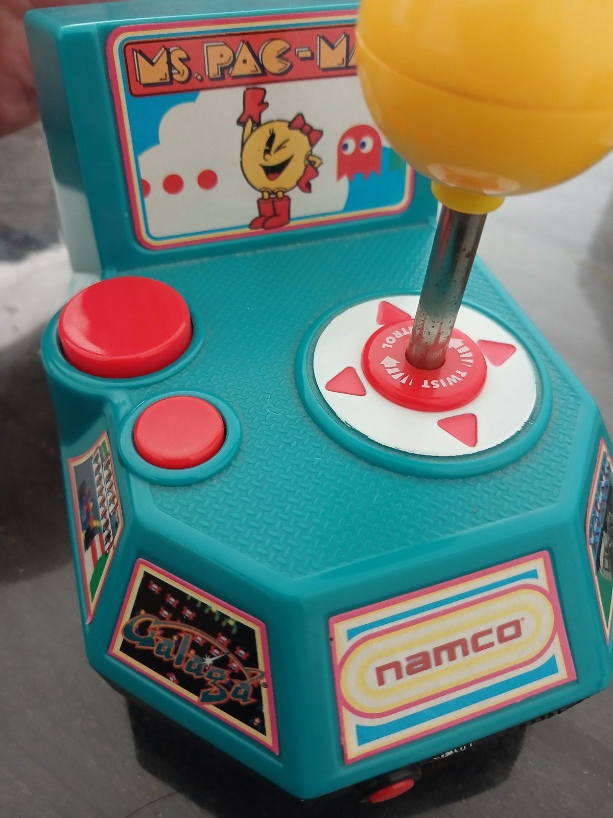 Namco Ms. Pac-Man Plug & Play TV Game (2004), 1 speler, Ophalen, Vanaf 3 jaar