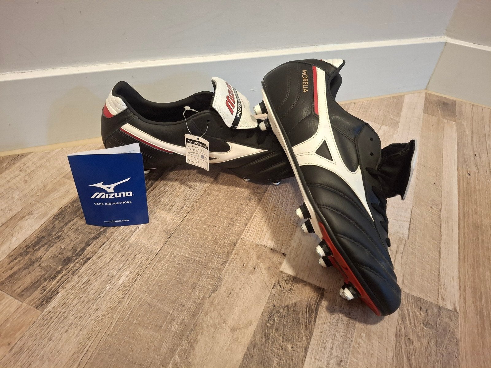 Voetbalschoenen nieuw Mizuno Morelia 8 afschroefbare noppen, Sport en Fitness, Voetbal, Maat XS of kleiner, Schoenen, Nieuw, Ophalen of Verzenden