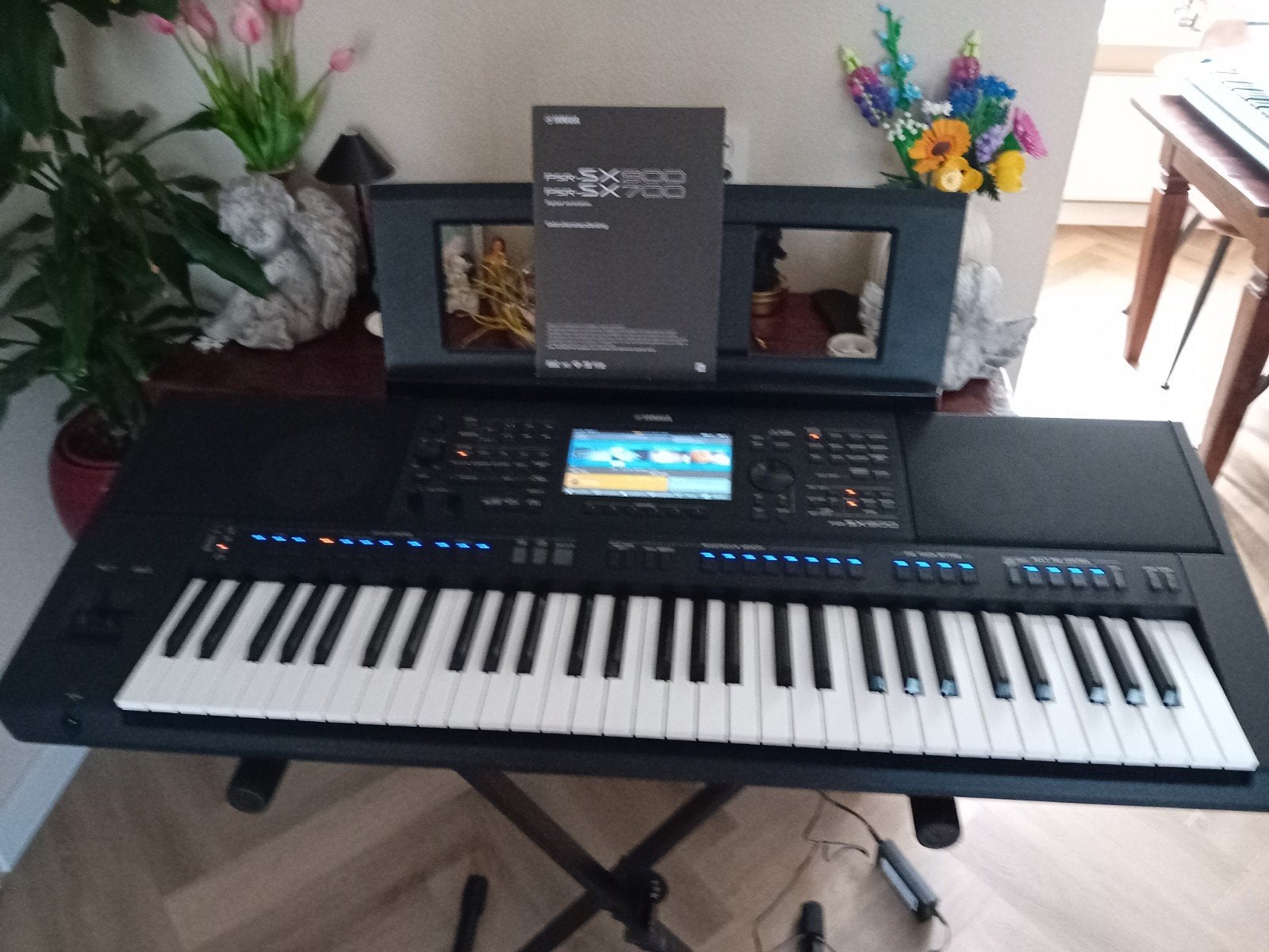 Yamaha PSR-SX900 Workstation Keyboard - Zo goed als nieuw, Muziek en Instrumenten, Ophalen, 61 toetsen, Met standaard, Yamaha