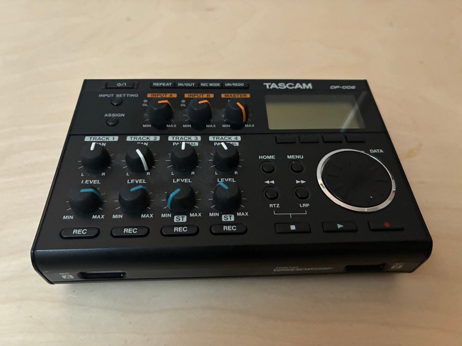 Tascam DP-006 Digitale Multitrack Recorder – 6 sporen, Ophalen of Verzenden, Zo goed als nieuw
