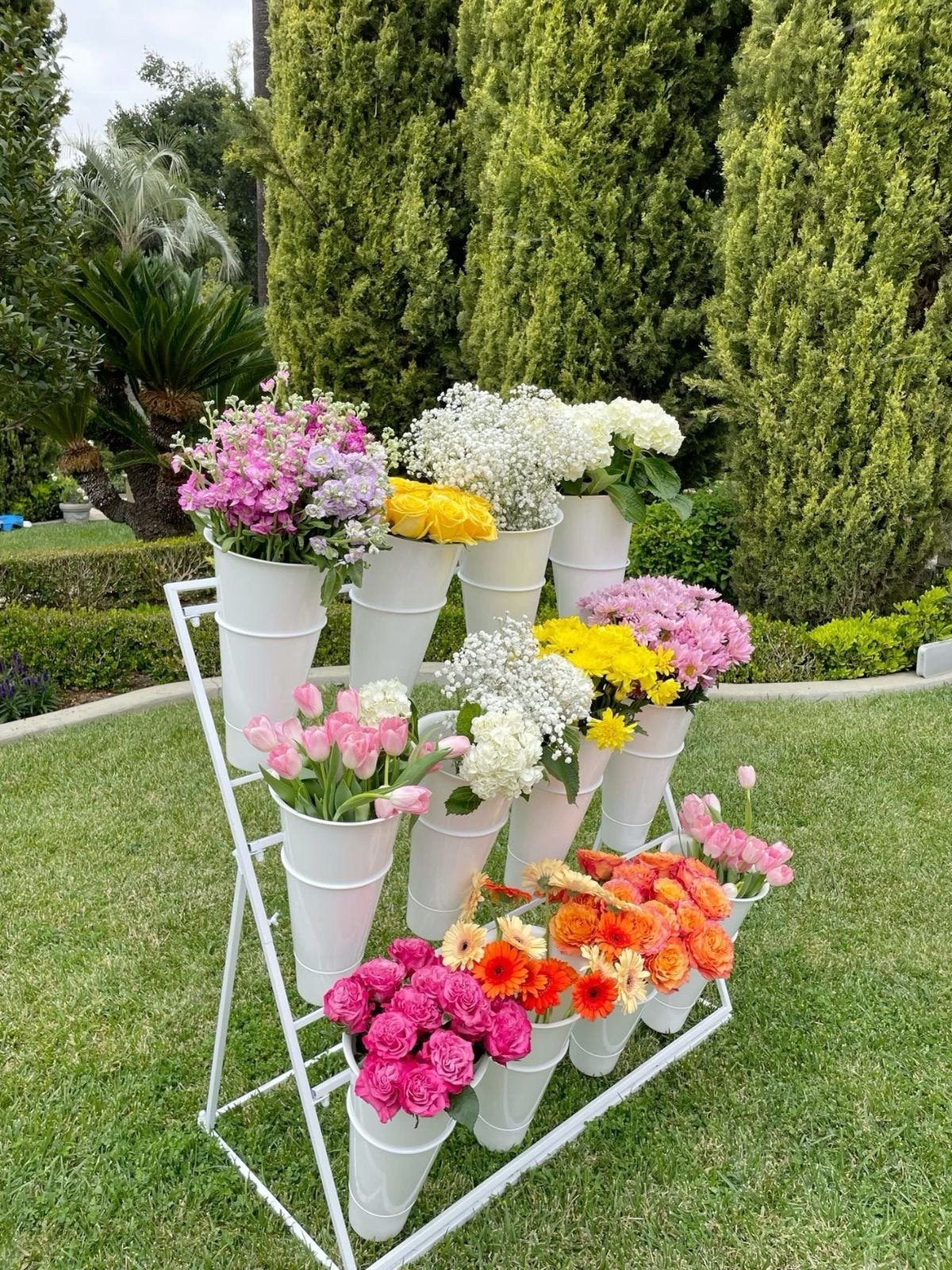 Flowerbar / bloombar / bloemenrek te huur, Tuin en Terras, Bloembakken en Plantenbakken, Ophalen, Rond, Minder dan 30 cm