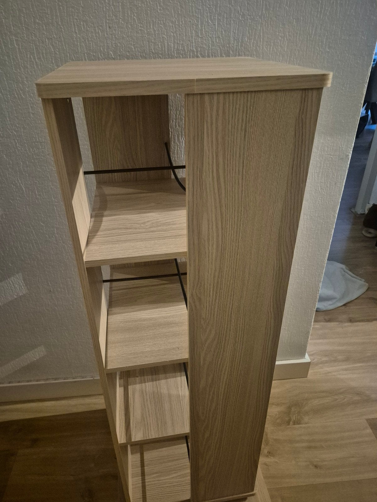 kastje kan draaien, Ophalen, Zo goed als nieuw, Hout, Cd's