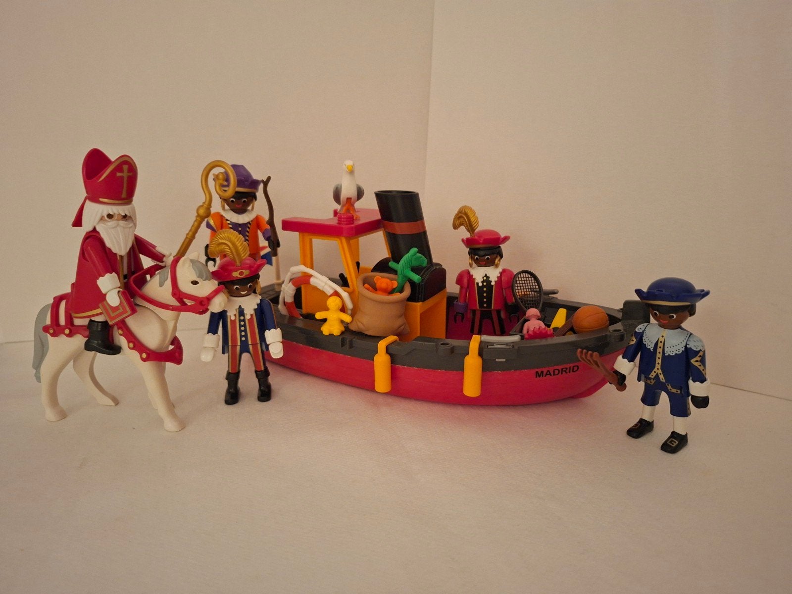 Playmobil 5206: stoomboot van sinterklaas en piet, Gebruikt, Overige series, Complete set, Verzenden