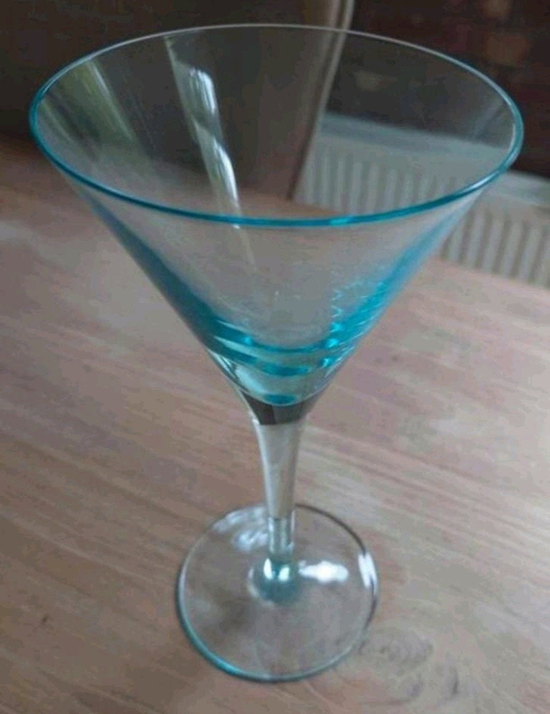 Villeroy & Boch Aqua Blue Martini Cocktail glas, zgan, Ophalen of Verzenden, Zo goed als nieuw, Borrel- of Shotglas