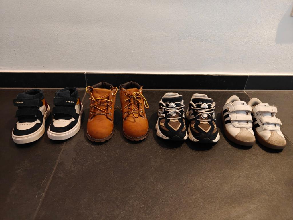 4 paar merkkinderschoenen voor slechts 50 euro, Kinderen en Baby's, Kinderkleding | Schoenen en Sokken, Ophalen of Verzenden, Jongen of Meisje