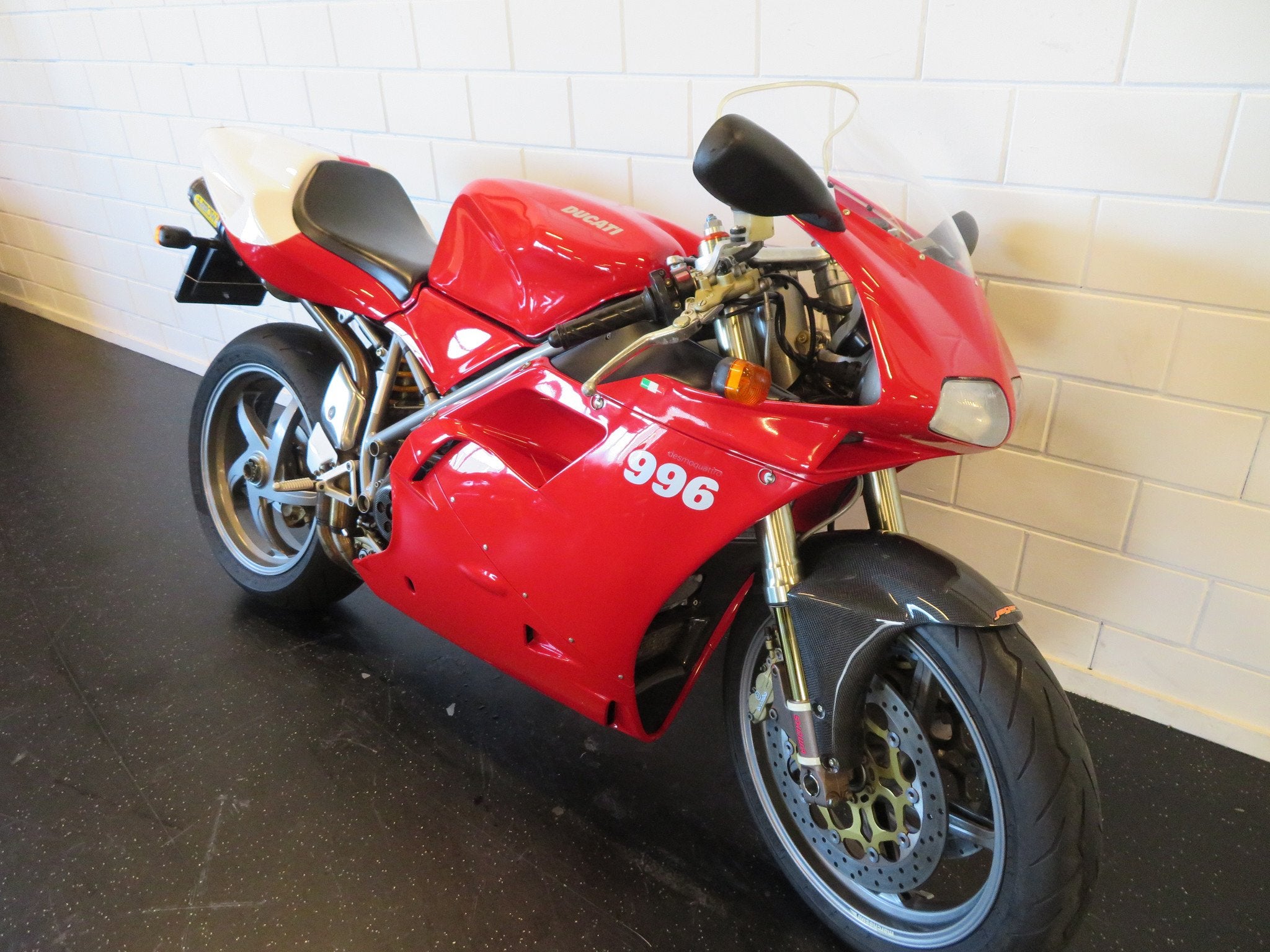 Ducati 996 MONOPOSTO ARROW PERFECT! (bj 2002), Motoren, Bedrijf, Super Sport