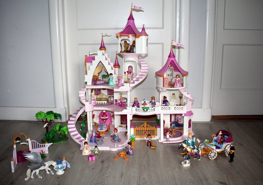 prachtig geheel ingericht prinsessenkasteel koets en extra's, Complete set, Ophalen of Verzenden, Zo goed als nieuw, Kasteel/Fort