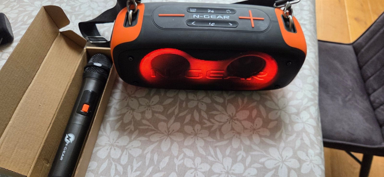 N-GEAR  blazooka 830 Bluetooth Speaker met Microfoon, Ophalen of Verzenden, Zo goed als nieuw, Complete set
