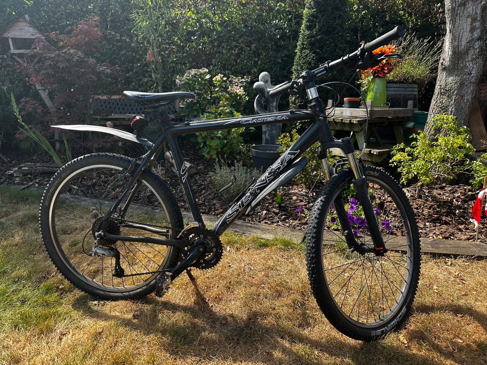 Mountainbike 26 inch 24 versnellingen zga NIEUW, Fietsen en Brommers, 45 tot 49 cm, Zo goed als nieuw, Ophalen, Overige merken
