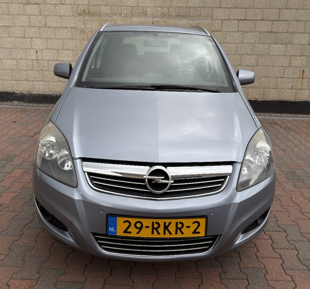Opel Zafira 1.8 .7 Pers ,Bj 2011 ,Km 180120 ,Apk  27-12-2026, Auto's, Voorwielaandrijving, Stof, 4 cilinders, 1796 cc