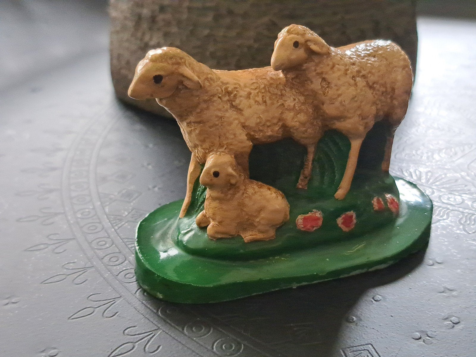Vintage beeldje: 2 schapen en een lammetje, Ophalen of Verzenden, Gebruikt