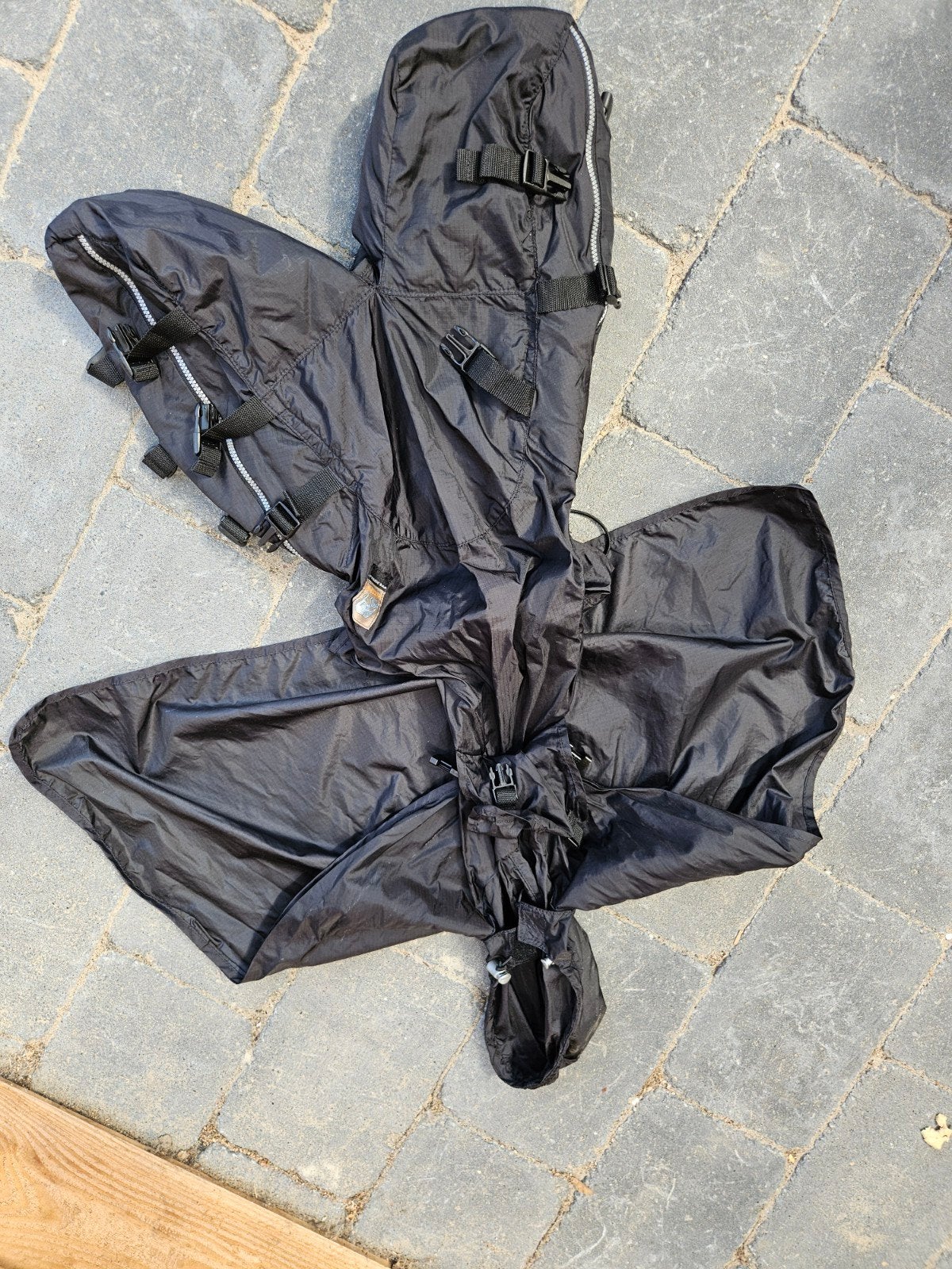 Deryan regenhoes voor op de fiets, Ophalen