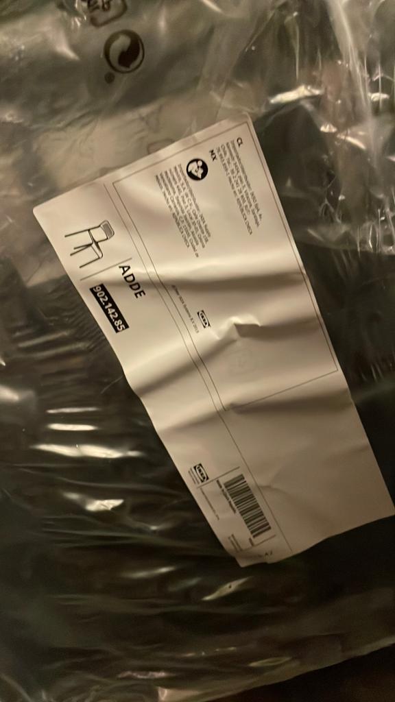 Ikea Adde stoelen - 5 stuks, waarvan 1 nieuw in verpakking, Ophalen, Kunststof, Zwart, Zo goed als nieuw