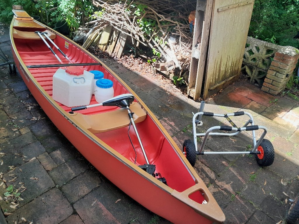 Pelican 4 persoons kano met hulpmotor, Watersport en Boten, Kano's, Ophalen, Gebruikt, Canadese kano of Open kano, Met peddels