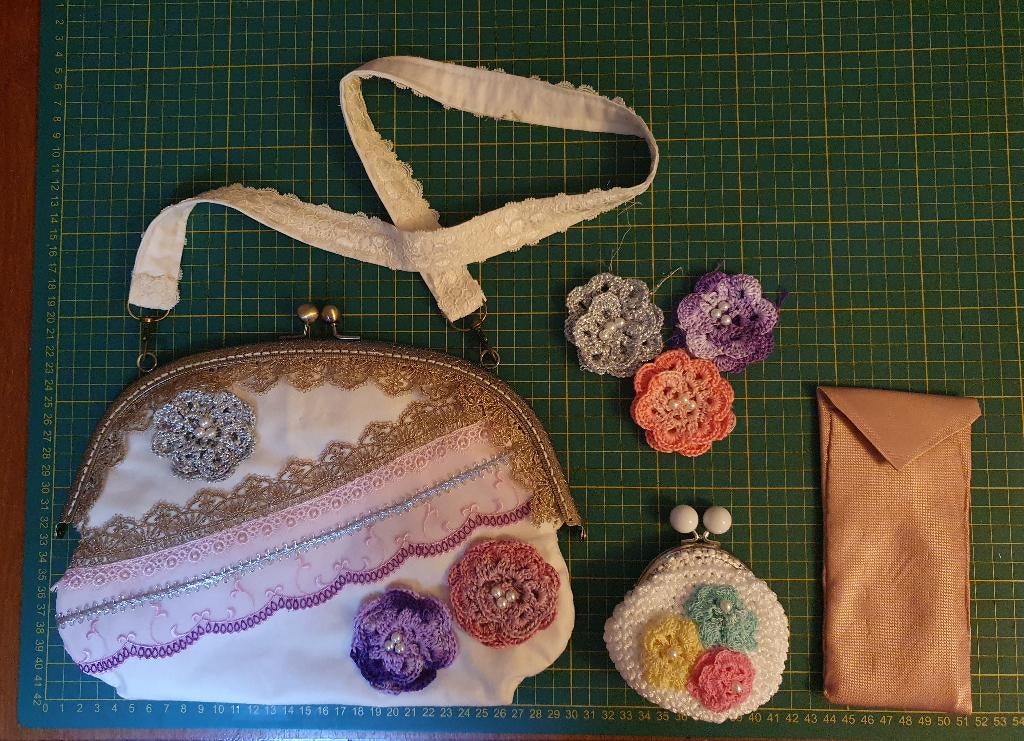 Handtas clutch bruidstasje cummunie feest e.d., Ophalen of Verzenden, Zo goed als nieuw, Overige kleuren, Handtas
