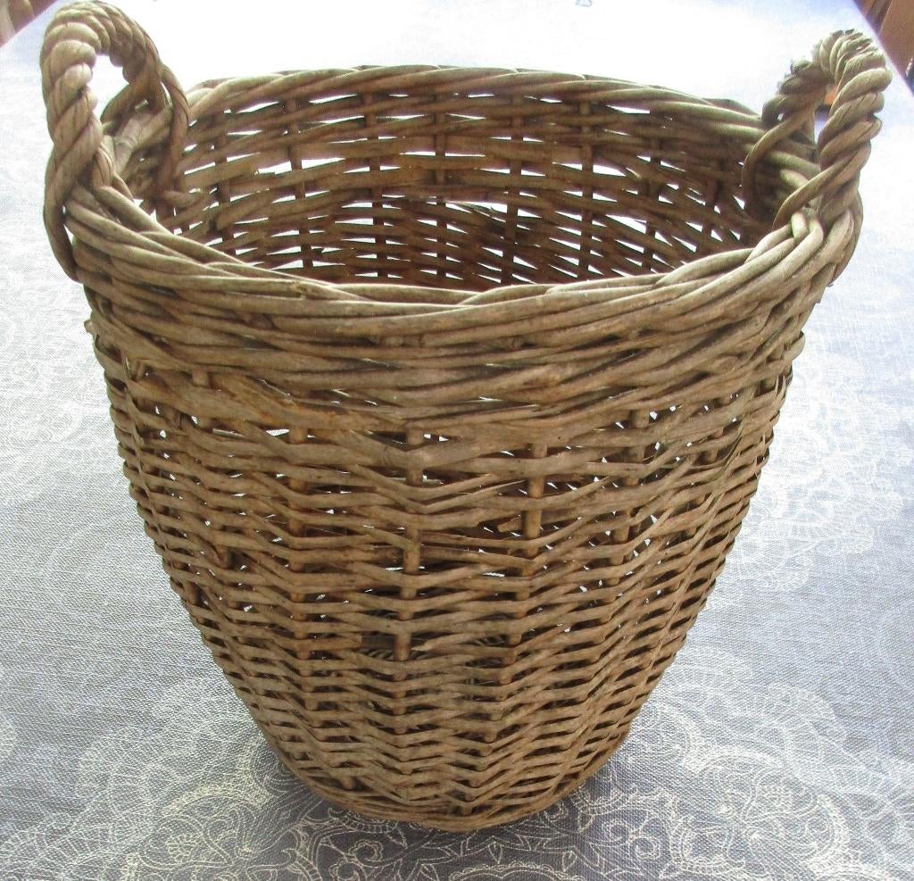 leuk vintage ( stofdoeken) mandje 26 cm hoog, Huis en Inrichting, Gebruikt, Mand, Rond, Ophalen of Verzenden