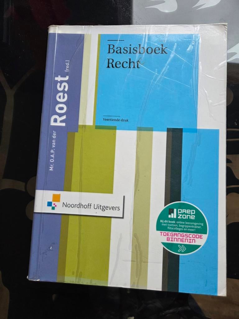 Basisboek Recht - Veertiende druk, Boeken, Mr. O.A.P. van der Roest, Zo goed als nieuw, Gamma, HBO