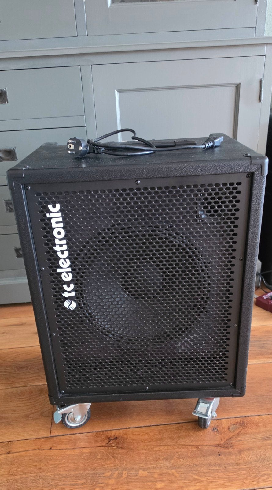 TC Electronic BG250 BassCombo 250 watt, Ophalen, Zo goed als nieuw, Basgitaar, 100 watt of meer