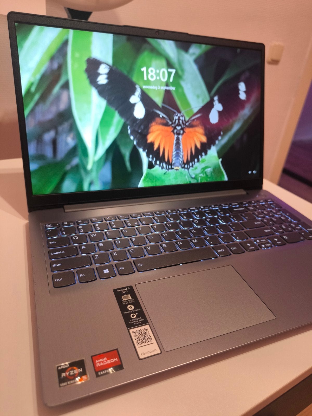 Lenovo IdeaPad 3 15ALC6 - 15.6 inch - Toetsenbordverlichting, Met videokaart, AMD Ryzen 5 5500U, 15 inch, 477 GB