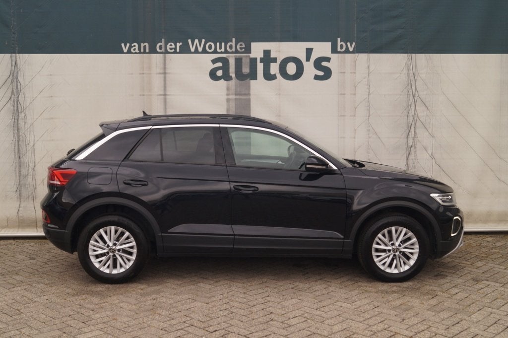 Volkswagen T-Roc 1.5 TSI 150pk Life Business -NAVI-ECC-CAM-L, Auto's, Volkswagen, Voorwielaandrijving, Stof, Euro 6, 4 cilinders