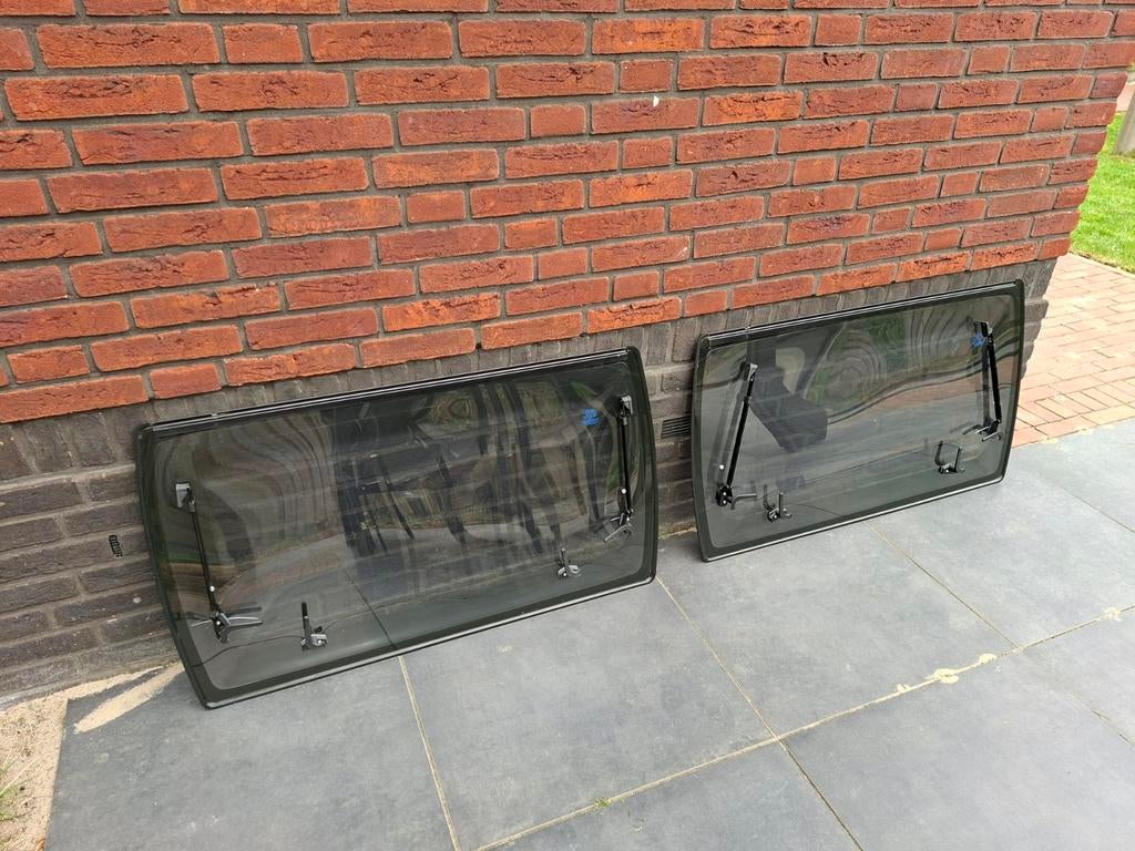 2x raam voor Hobby 400 SF caravan, Ophalen, Gebruikt