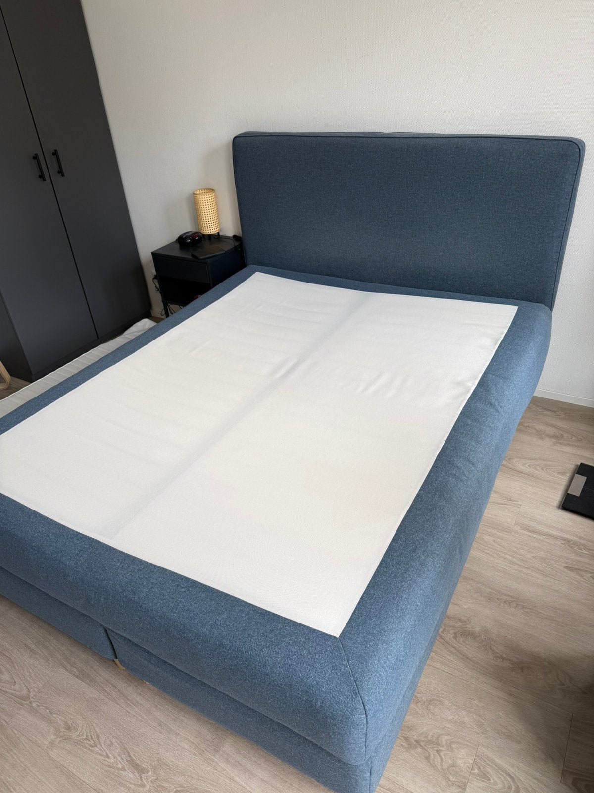 IKEA DUNVIK boxspring 160x200 incl. hoofdbord – blauw, Huis en Inrichting, Ophalen, Blauw, Tweepersoons, Zo goed als nieuw