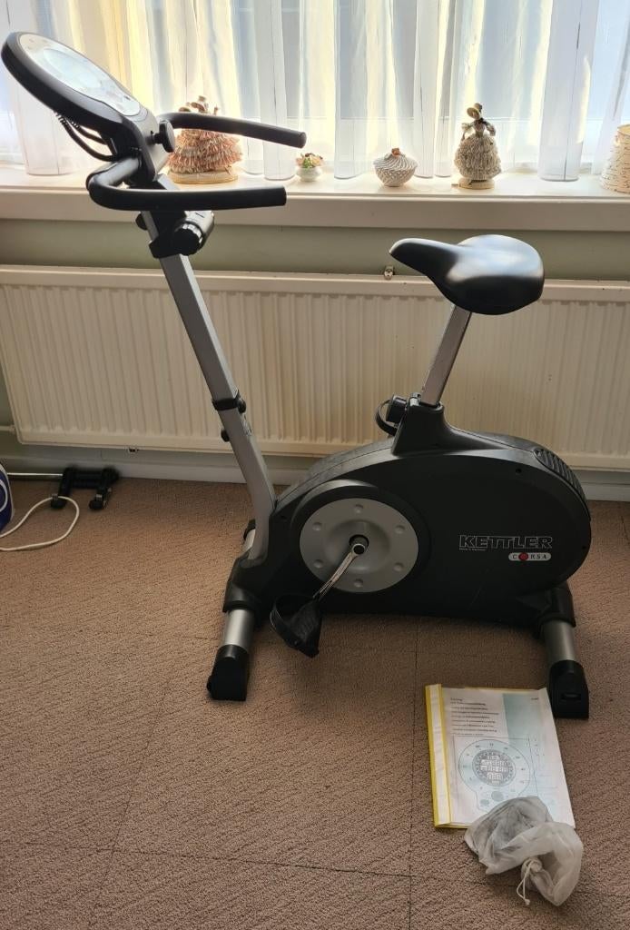 Hometrainer Kettler, Sport en Fitness, Fitnessapparatuur, Ophalen, Kunststof, Gebruikt, Benen